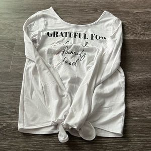 Girls long sleeve shirt. M (7/8)